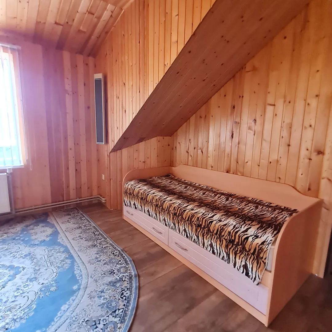 Проходная спальня 2эт. Односпальняя кровать