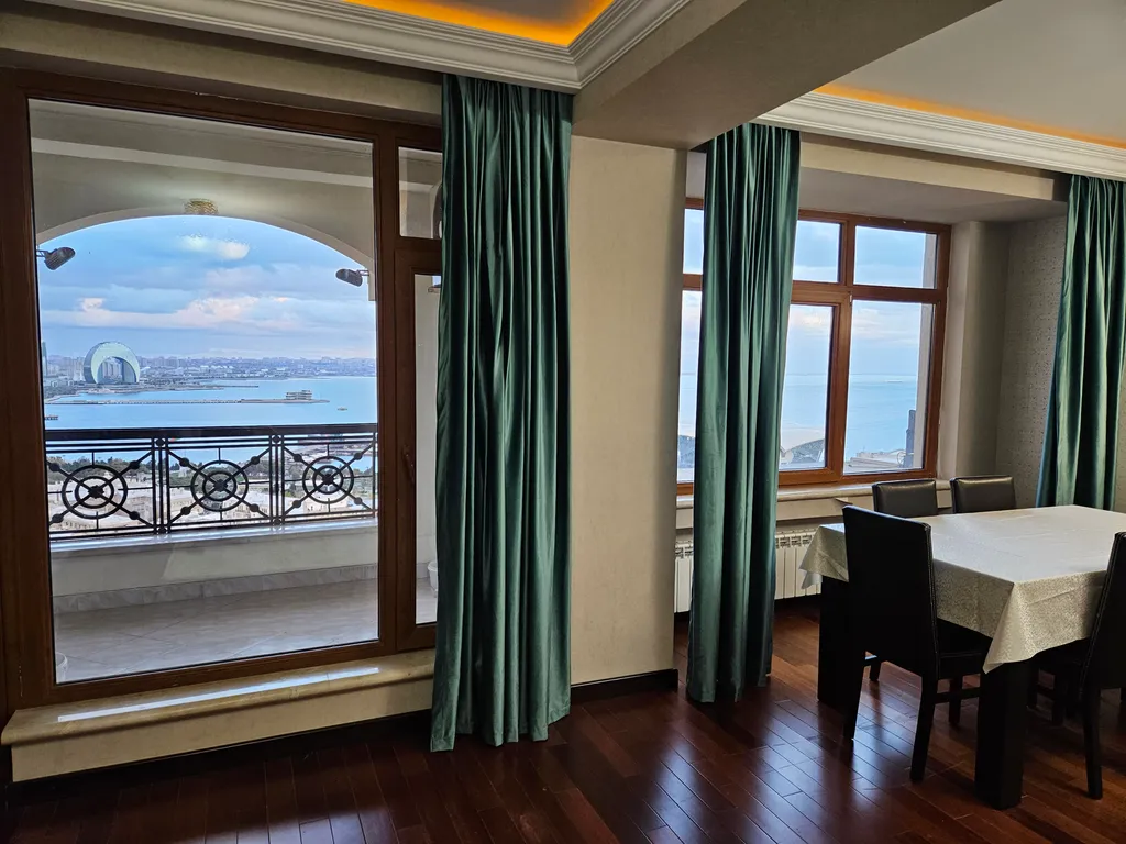 Квартира с видом на море и город