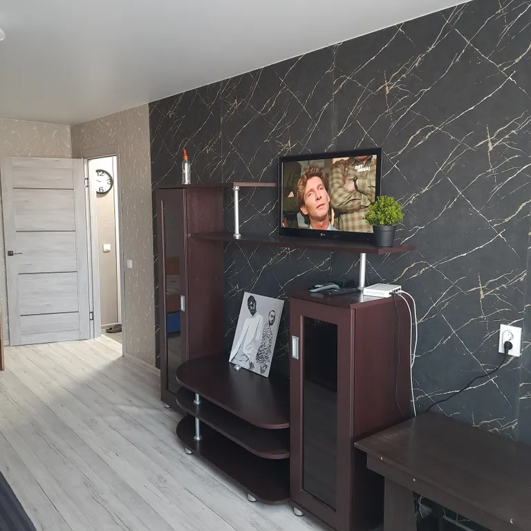 Добрая Квартира в центре — аренда посуточно в Серов