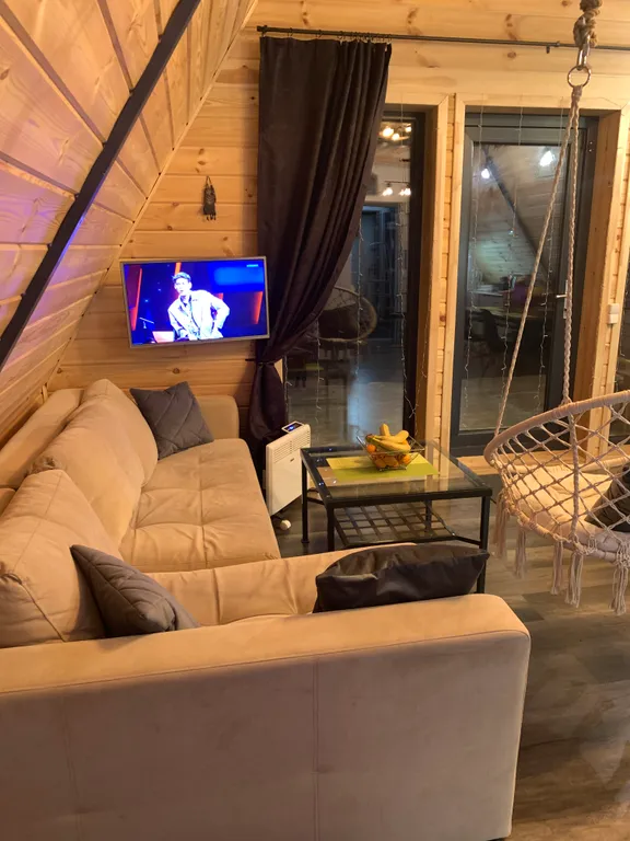 Дом А-фрейм треугольный шалаш в стиле логисты баней и купелью