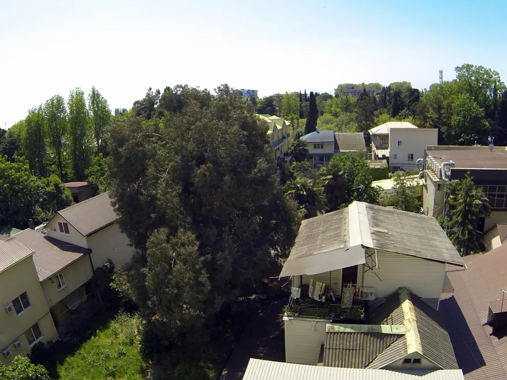 2-комнатная квартира в новом доме, рядом море и рынок