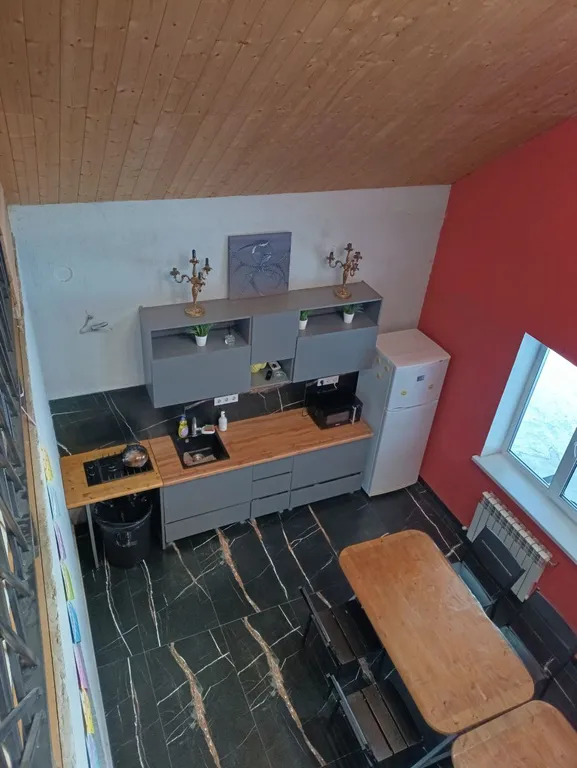 Уютный дом у озера