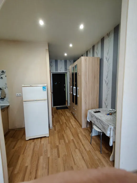 Студия рядом с ТЦ Аура