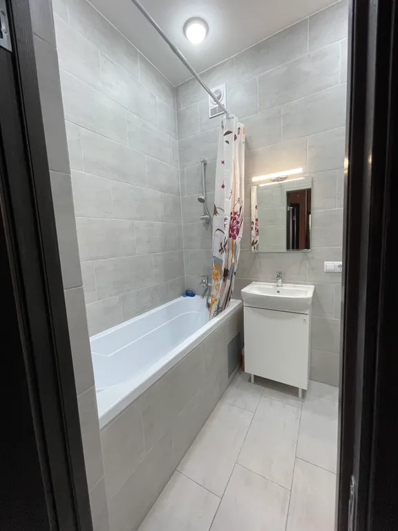 Уютная квартира с мансардными окнами