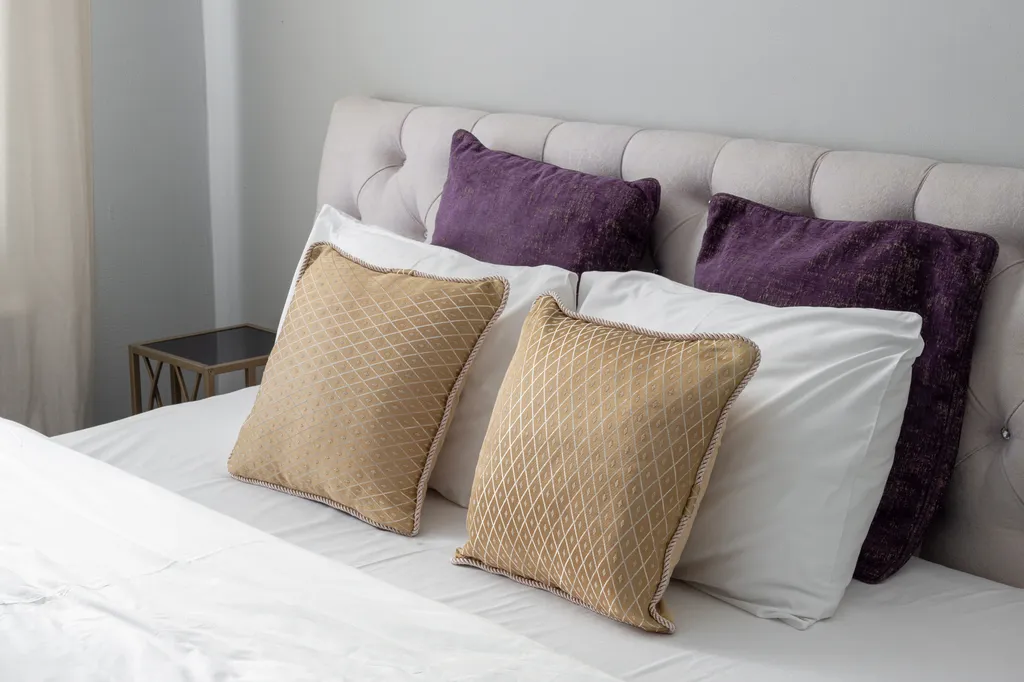 Четырехкомнатная квартира с бaлкoнoм в цeнтрe