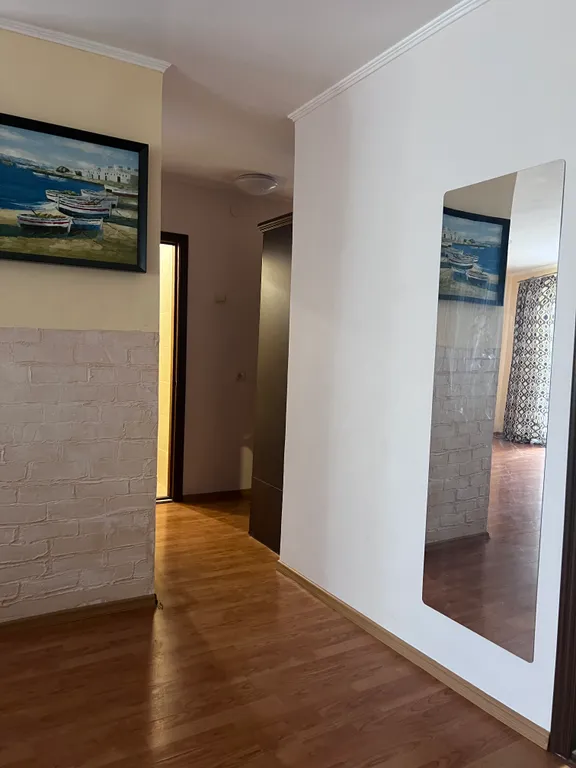 Абсолютный центр, евротрешка с 2 отдельными спальнями и гостиной