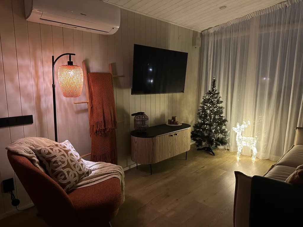 Дом на опушке леса с баней и чаном