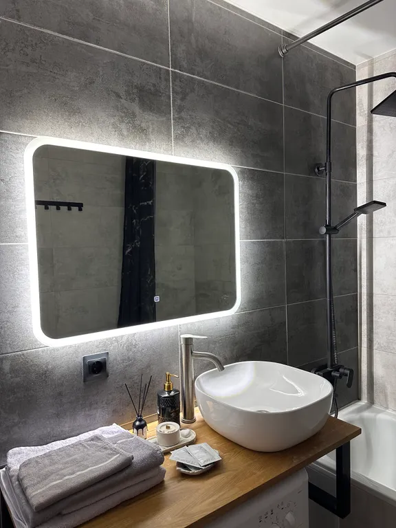 Современная чистая квартира в лучшем районе