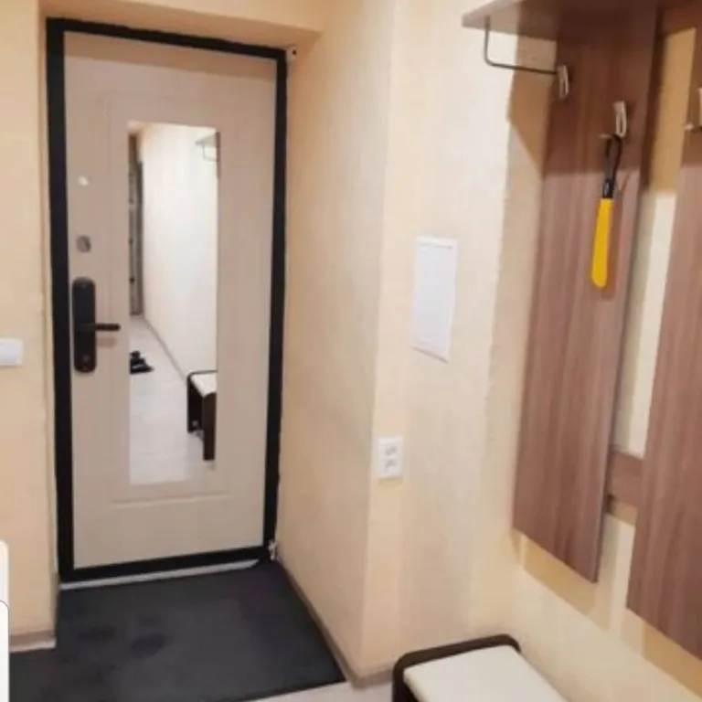 Комфортабельная трехкомнатная квартира в центре Норильска