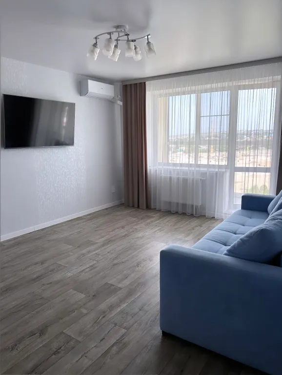 Уютная квартира в центре города с видом на горы