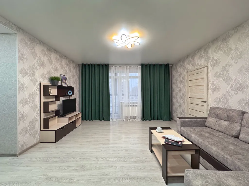 Уютная 2-комнатная квартира в новом доме в районе Театральной площади