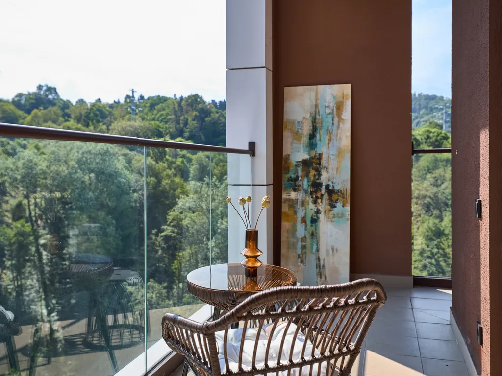 Дизайнерская евро-трехкомнатная квартира с потрясающими видами