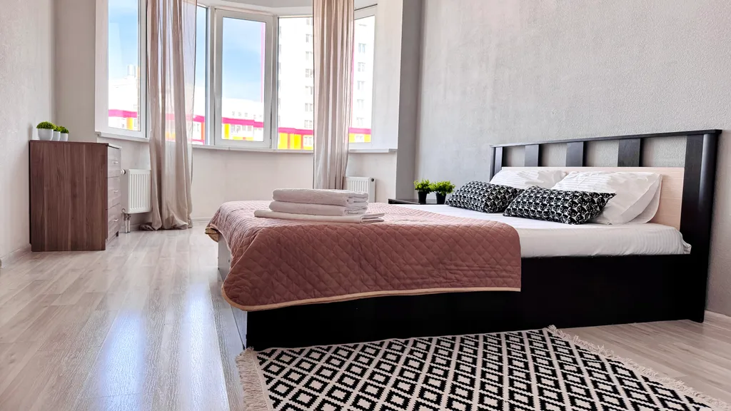 Квартира возле метро — аренда посуточно в Екатеринбург