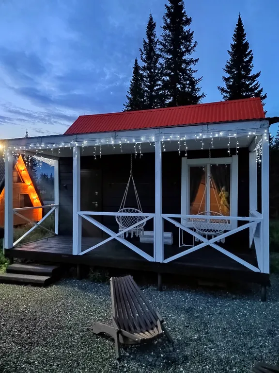 Коттедж Уютный, теплый дом с видом на гору Мустаг — Шерегеш