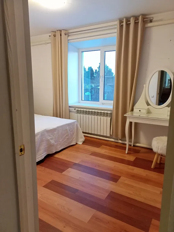 Уютный дом у леса