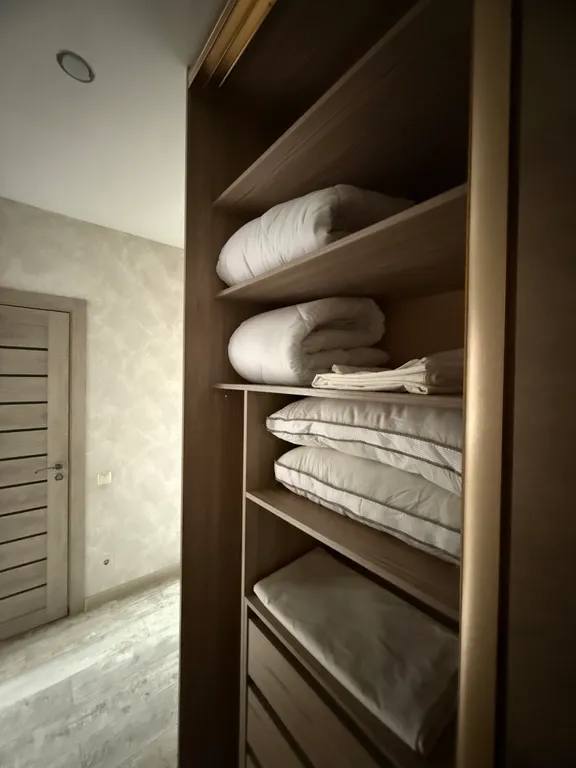 Красивая квартира с панорамным видом на Волгу