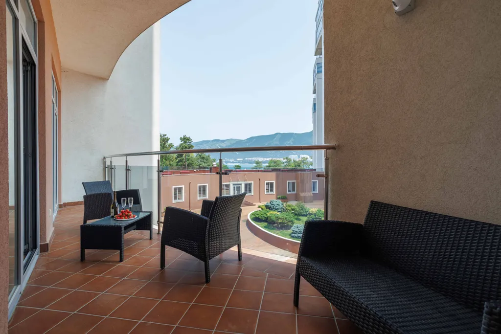 Квартира с видом на море