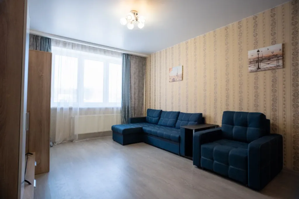 Апартаменты большая двухкомнатная квартира на пятерых