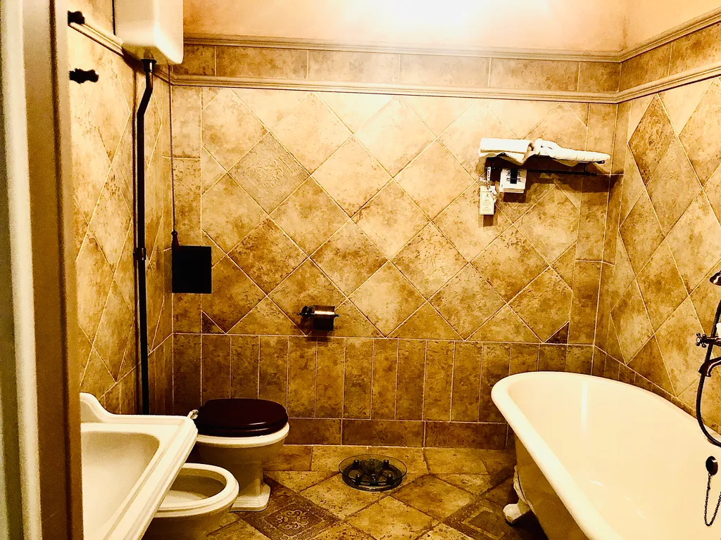 Апартаменты Вилла Елена на набережной Ялты с видом на море