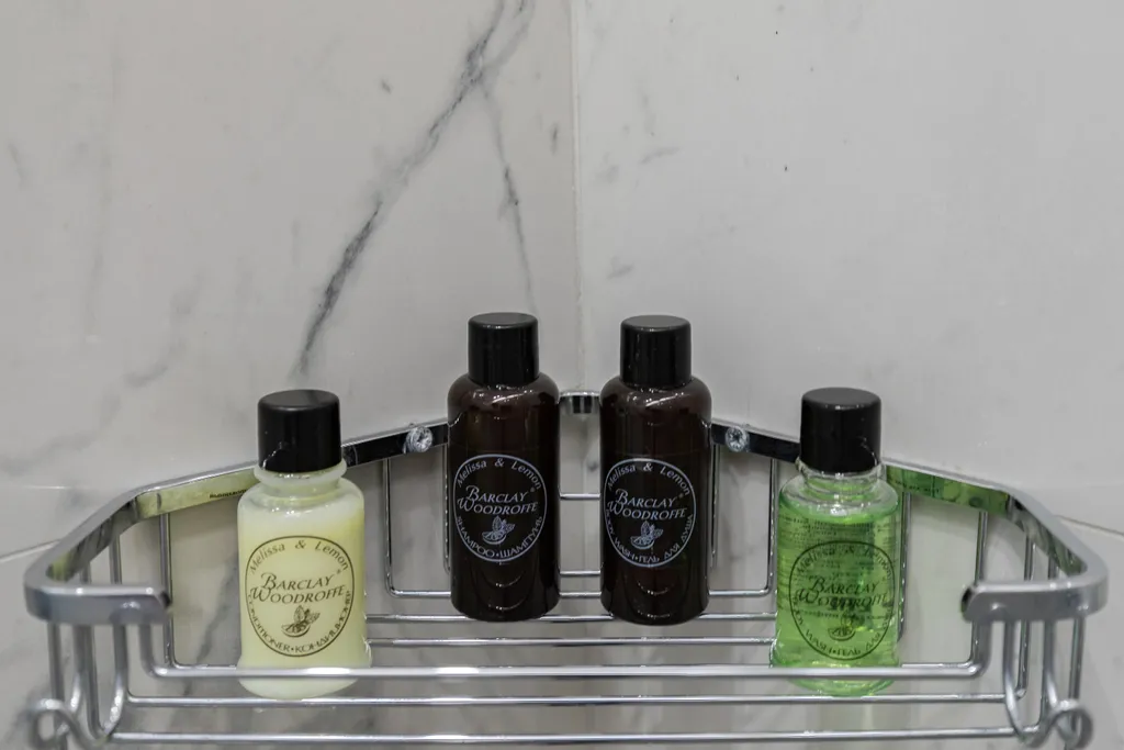 Охта Сьют 23