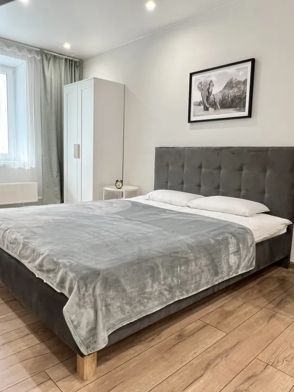 Good Night на Сибирской 93