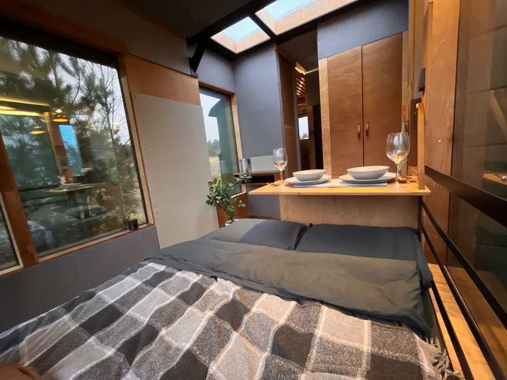 Домик на озере