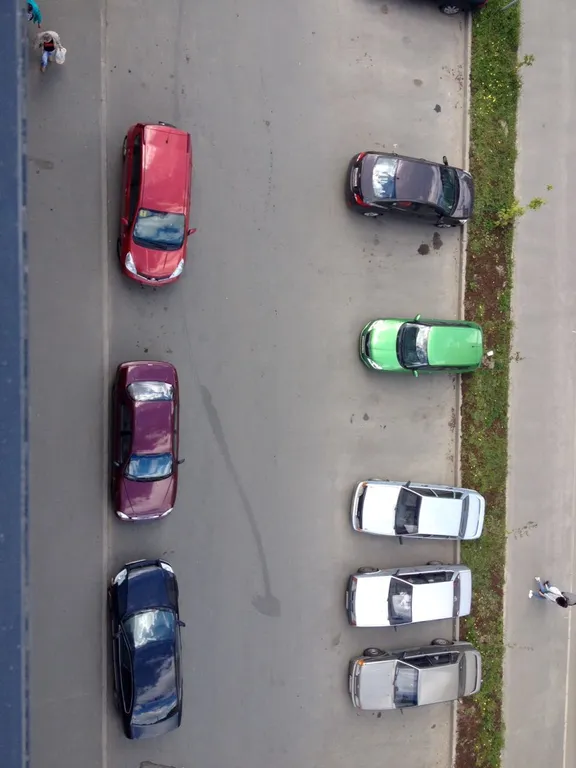 Уютная квартира с красивым видом на озеро с лоджии,недалеко от центра