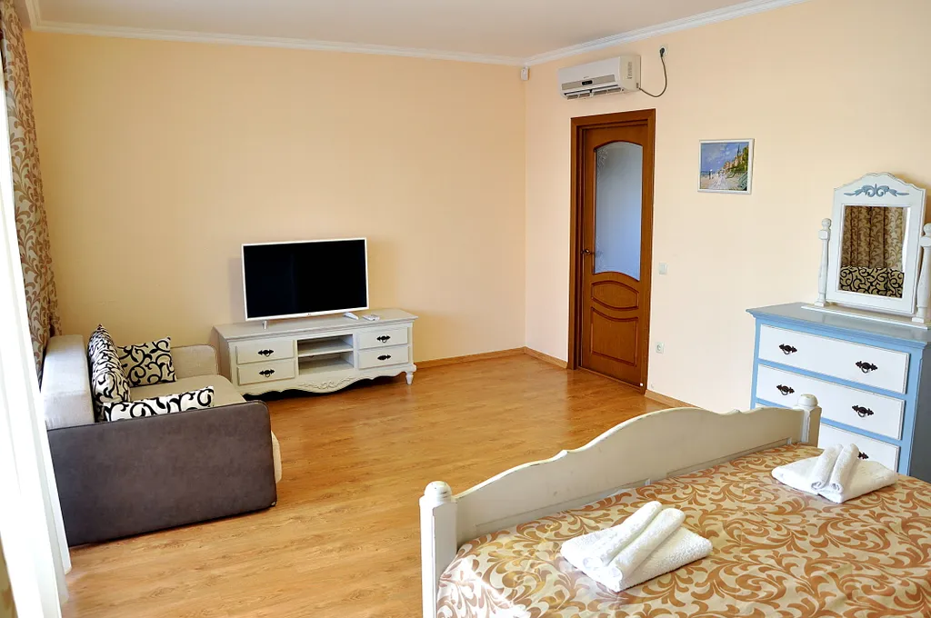 Супервидовая-квартира в Ливадии рядом с морем — аренда посуточно в Ливадия