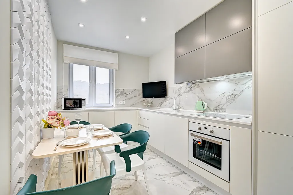 Квартира Квартира Двухкомнатная с 2 санузлами, проектором на балконе, бассейном на территории — Адлер