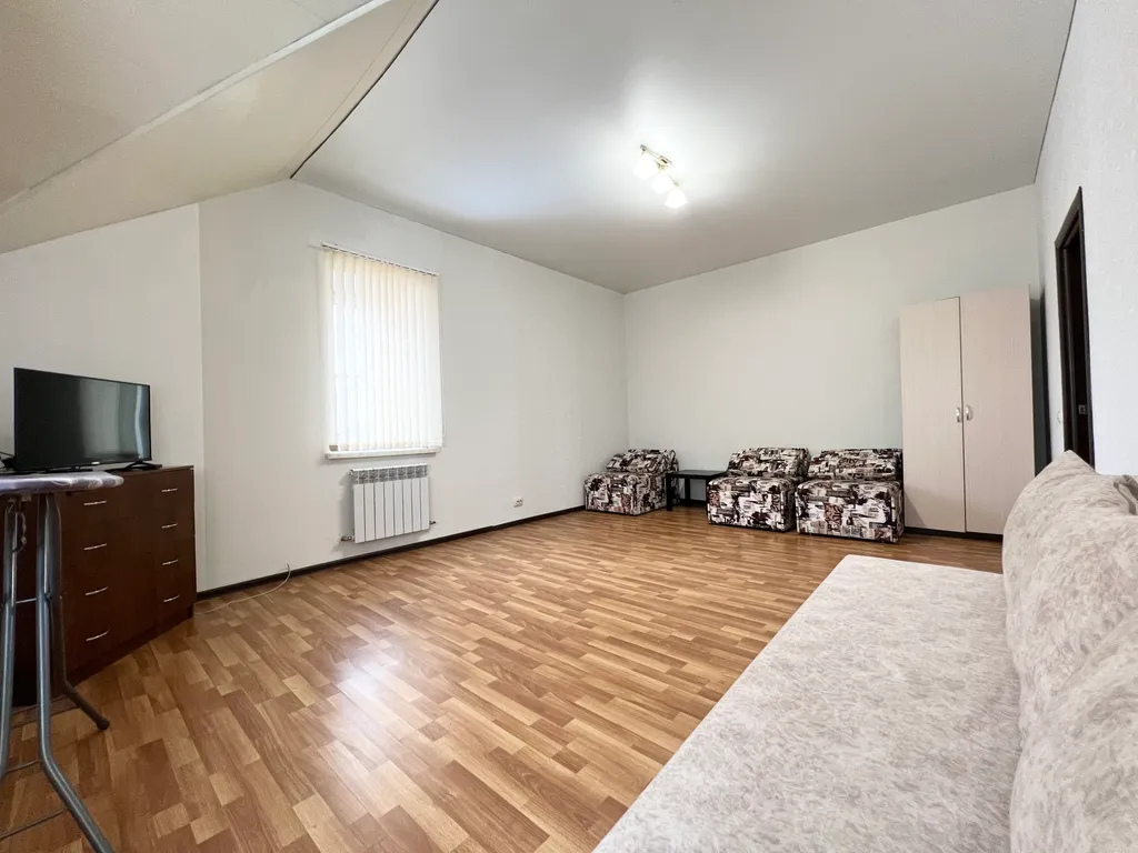 Эконом двушка в районе площади Победы