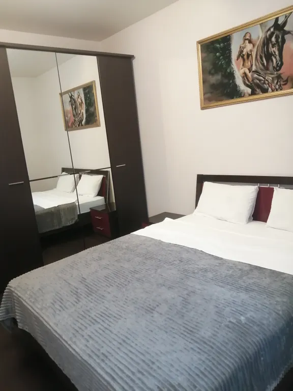 Двушка на набережной