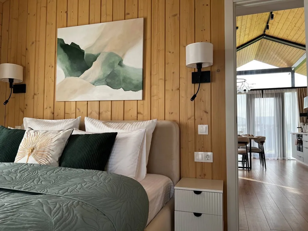 Дом с сауной и джакузи на террасе