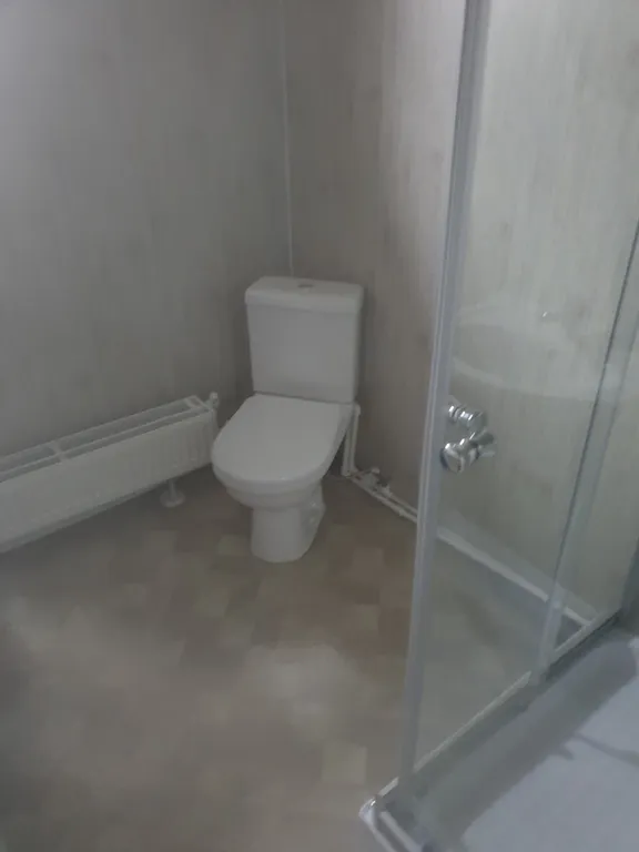 Благоустроенный дом на берегу реки