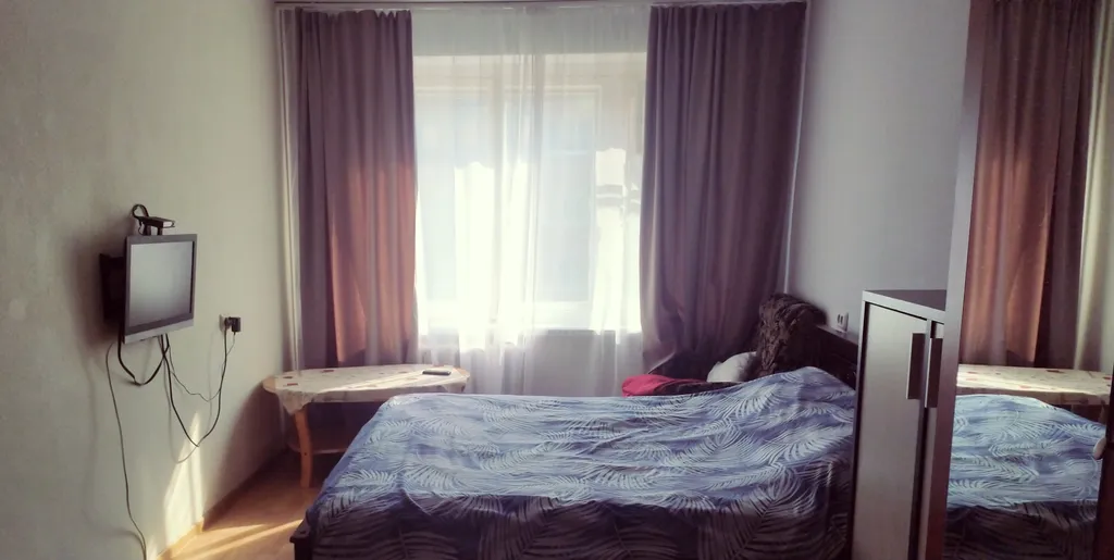 Тихий отдых в зелёном районе, просторная и светлая квартира — аренда посуточно в Петергоф