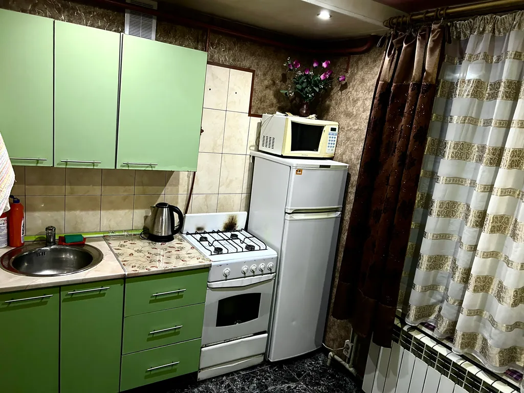 Хорошая квартира присутствие всей инфраструктуры в шаговой доступности