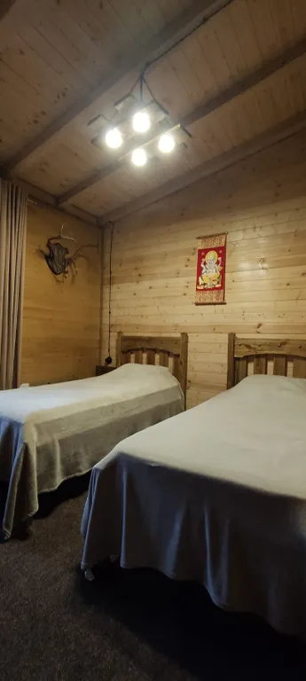 Дом с прекрасным видом на горы и верандой