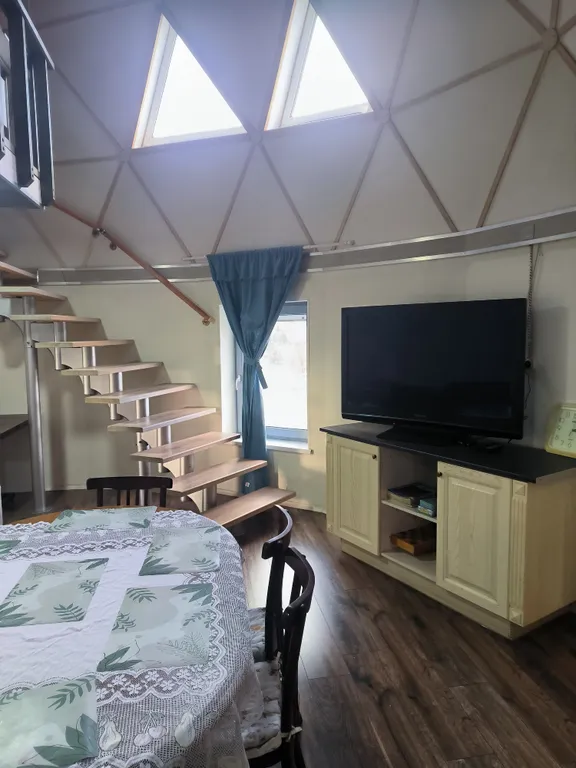 Купольный дом на домашней ферме