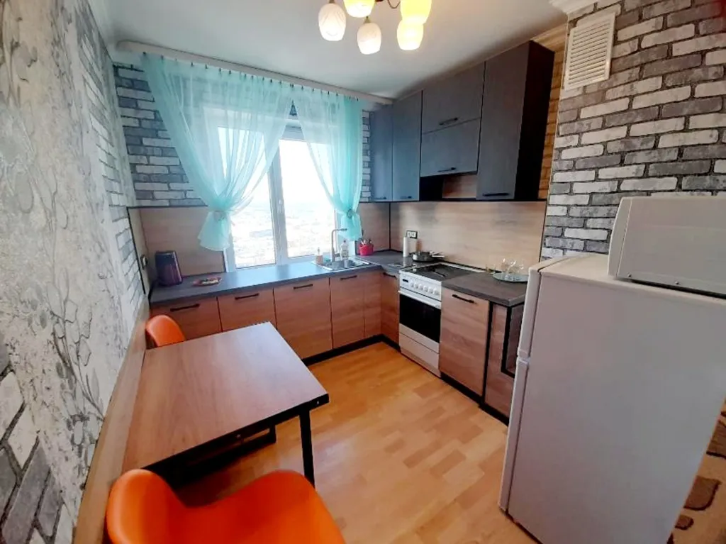 1-комнатная квартира в Октябрьском районе с документами — аренда посуточно в Мурманск