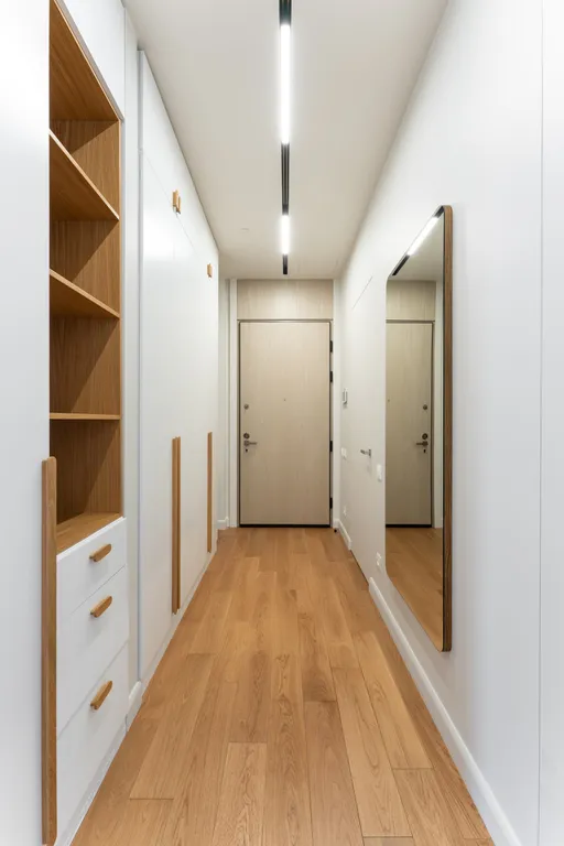 Угловой стильный апартамент с 2 спальнями