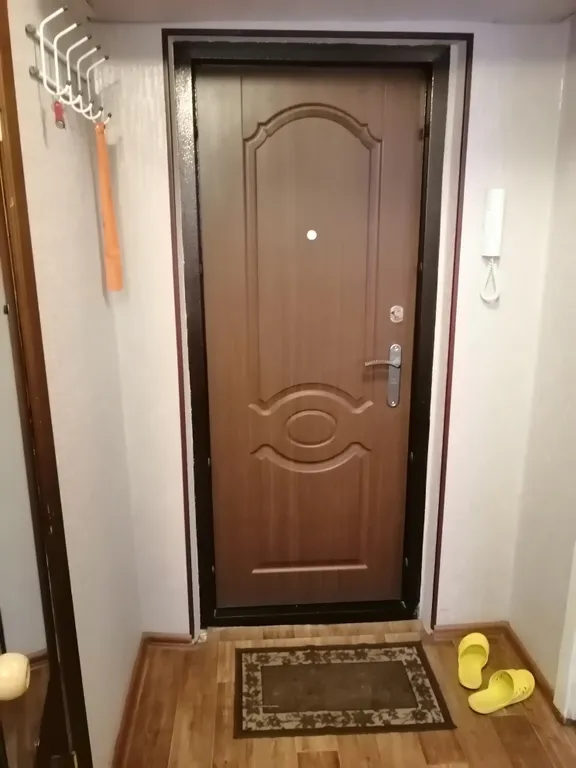 Чистая, уютная 2-комнатная квартира недалеко от ТЦ Ярмарка