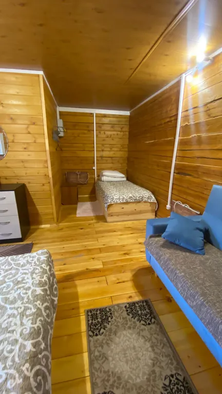 Номер в лиственичном 2х этажном доме с отдельным входом