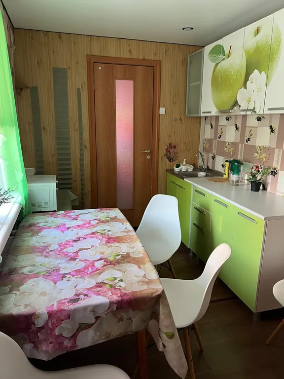 Коттедж Гостевой дом в центре города с беседкой, бильярдом — Новороссийск