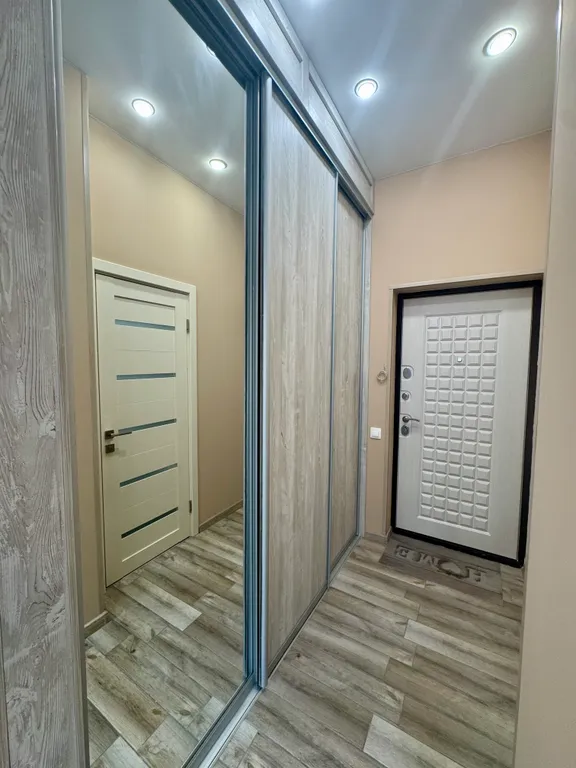 Светлая уютная студия с видом на горы