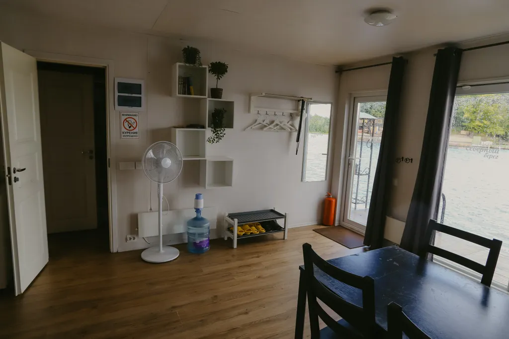 Плавучий дом Налим