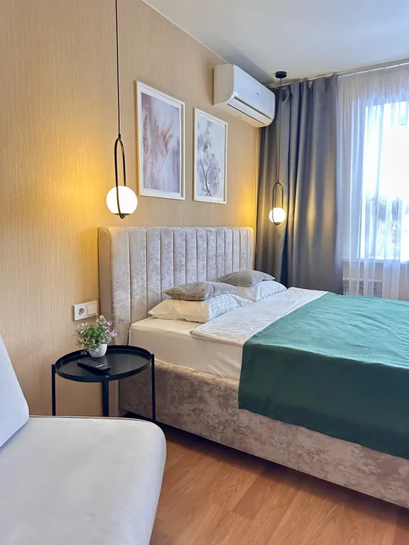 Видовая семейная двушка с детской комнатой