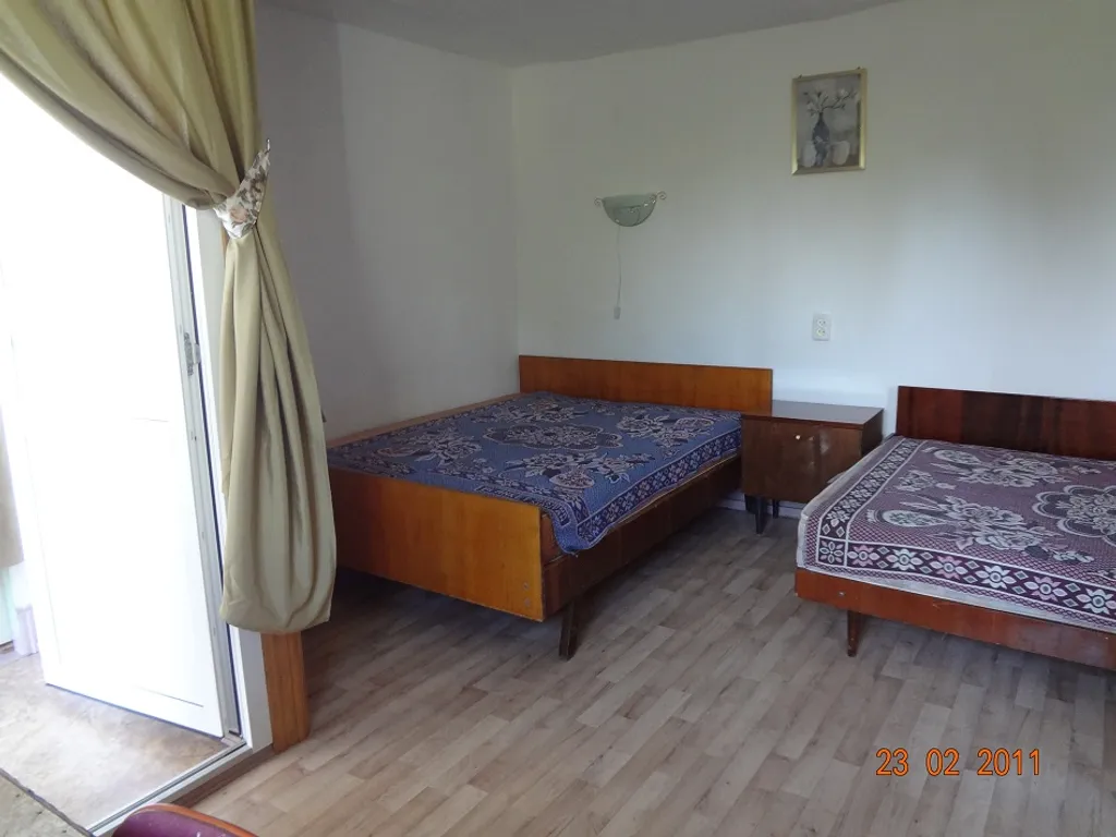 Прохладная комната в частном доме