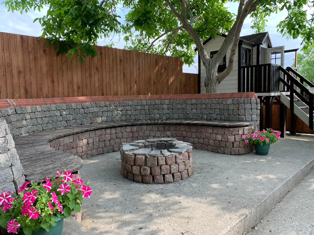 Коттедж Деревянный дом с личным бассейном в усадьбе Можжевеловый дворик — Айвовое