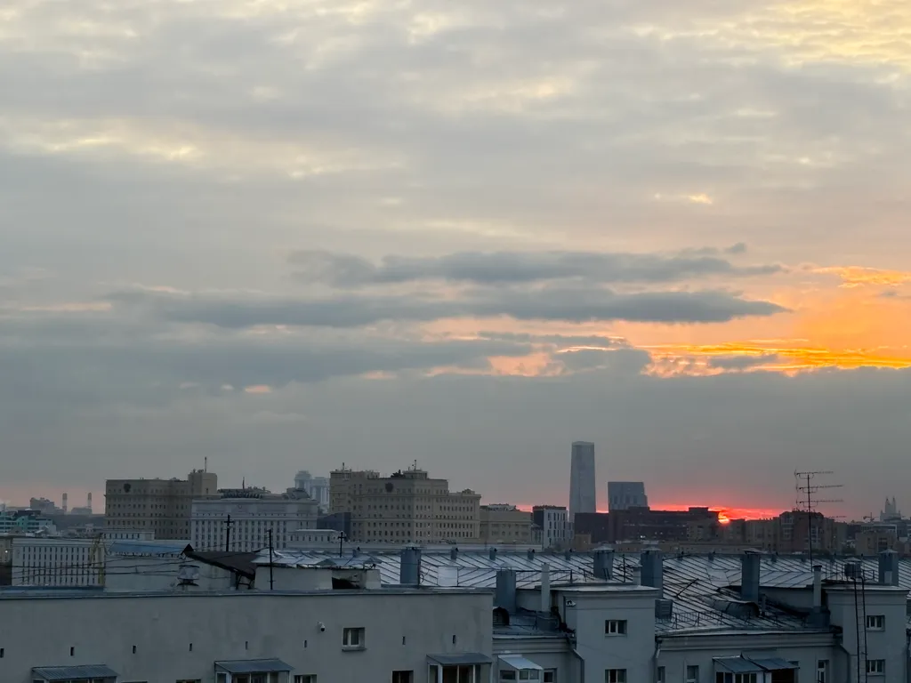 Квартира Квартира в центре с балконом, спальней и паркингом — Москва