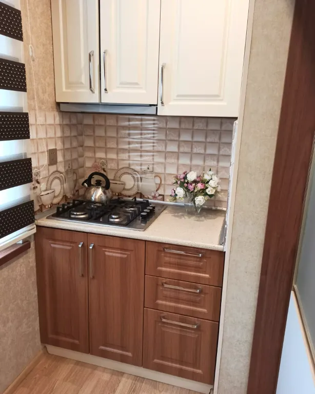 Квартира в 1 минуте от метро Кара Караева