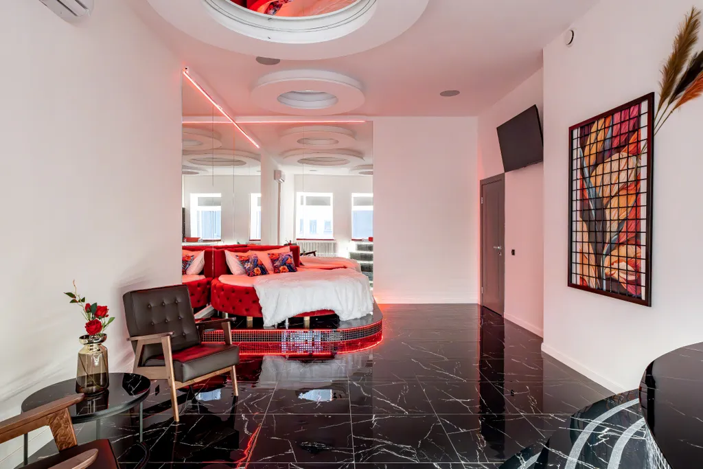 Роскошная квартира с джакузи на Невском в самом сердце города